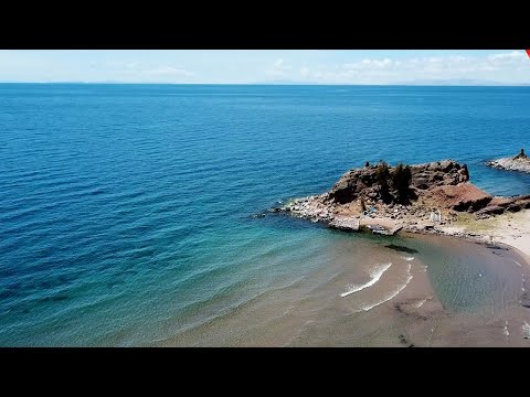 Isla Taquile: descubre la playa más alta del mundo en el Lago Titicaca