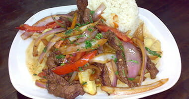 Lomo saltado Peru