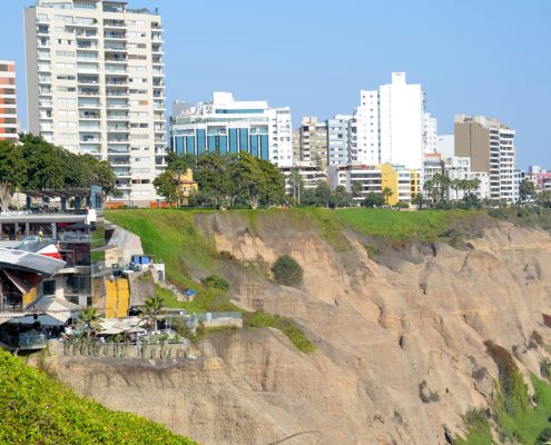 Shopping in Larcomar – Das Einkaufszentrum mit Blick aufs Meer Shopping in Larcomar – Das Einkaufszentrum mit Blick aufs Meer
