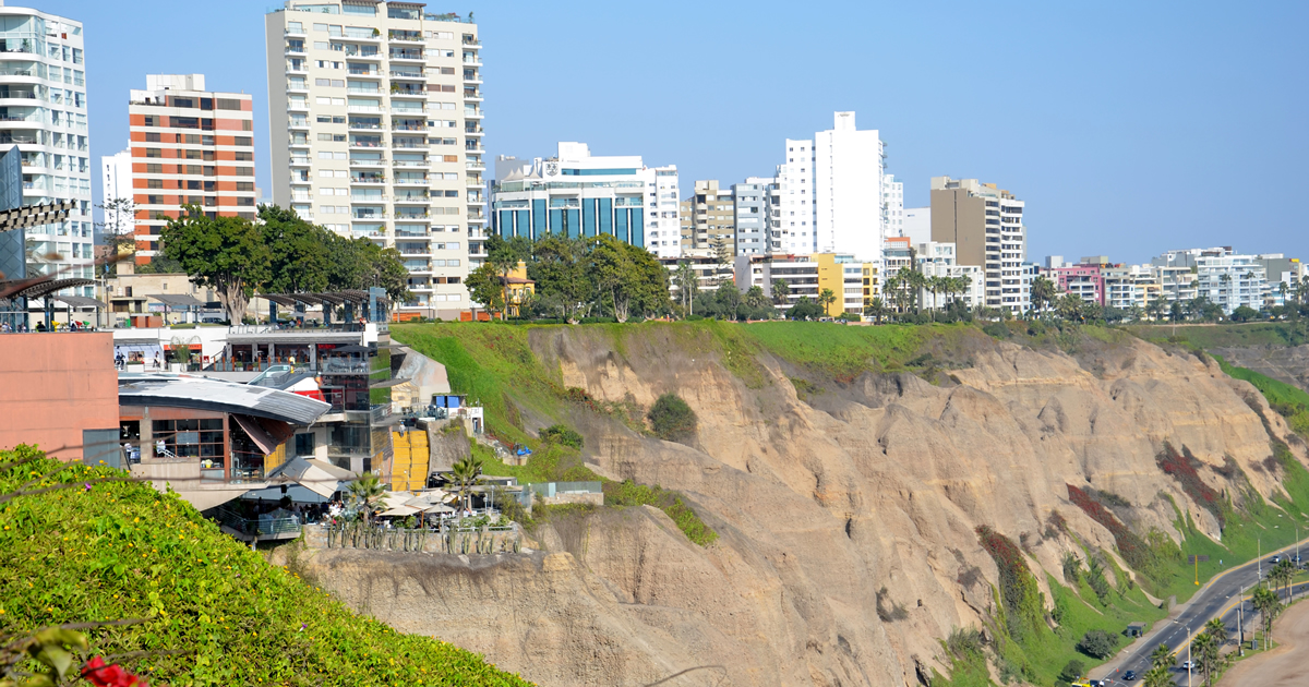 Shopping in Larcomar – Das Einkaufszentrum mit Blick aufs Meer Shopping in Larcomar – Das Einkaufszentrum mit Blick aufs Meer