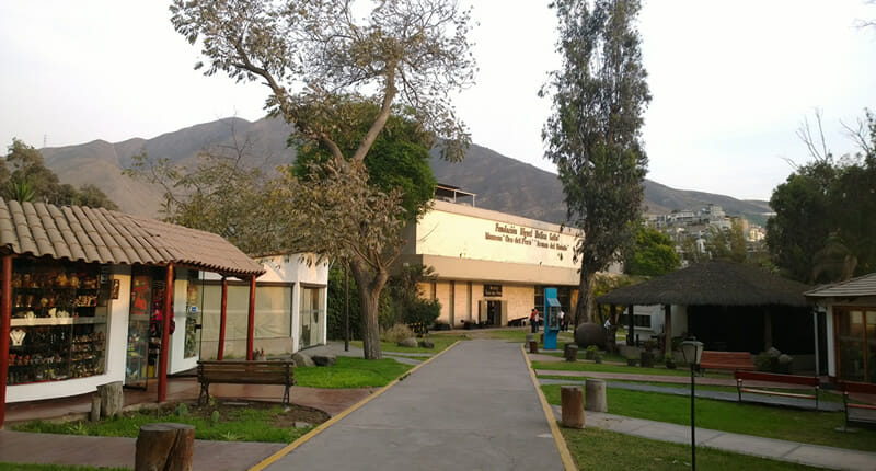 Gold und Waffen im Museo Oro del Perú Gold und Waffen im Museo Oro del Perú