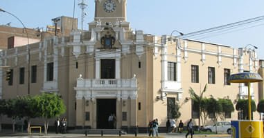 La Victoria – La ropa hace al hombre…