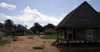 Das Volk im peruanischen Dschungel: die Ese Ejja Das Volk im peruanischen Dschungel: die Ese Ejja