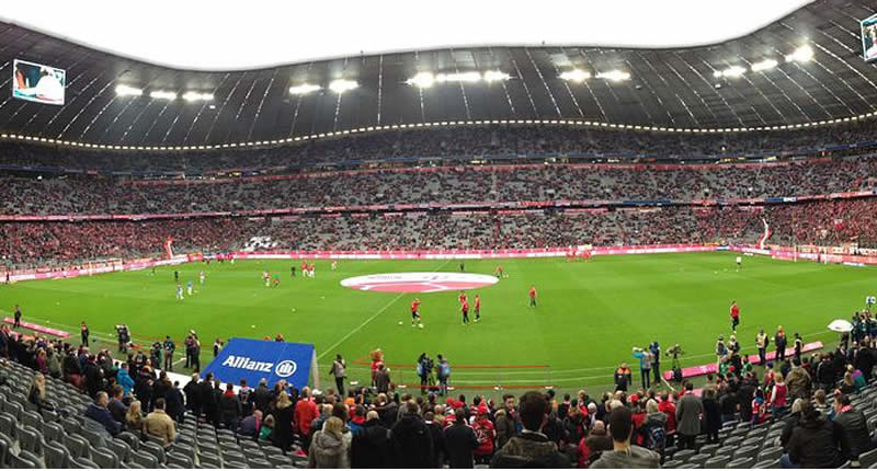 Claudio Pizarro nimmt Abschied vom Fußball