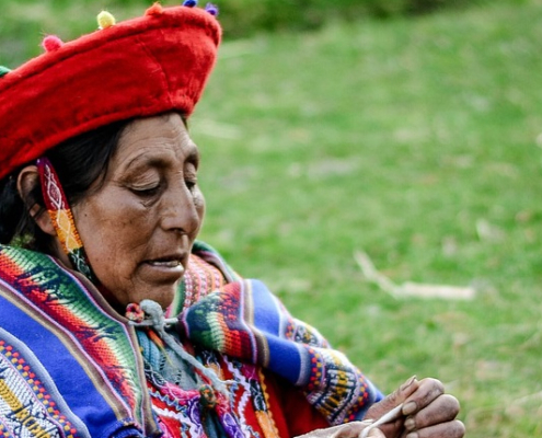 Palo Santo in Peru: Eine Duftende Reise durch Kultur, Natur und Spiritualität Palo Santo in Peru: Eine Duftende Reise durch Kultur, Natur und Spiritualität