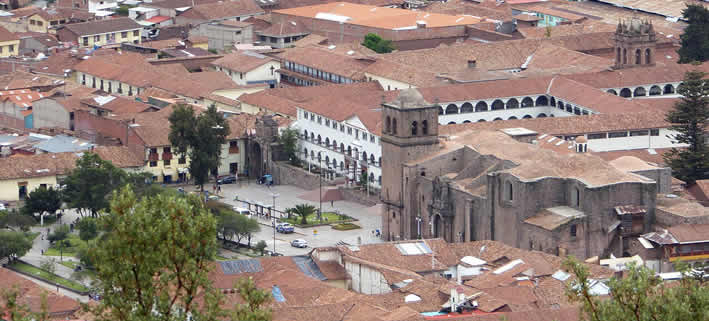 Plaza San Francisco en Cusco: un lugar lleno de historia, cultura y naturaleza
