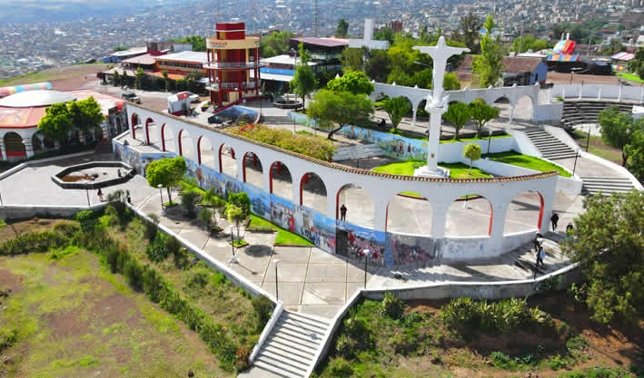 Mirador de Acuchimay â Der spektakulĂ€re Aussichtspunkt von Ayacucho