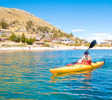 Puno: Kajak‑Tour auf dem Titicacasee – Uros & Taquile