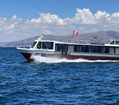 Puno: Titicacasee – Uros & Taquile mit Speedboot Puno: Titicacasee – Uros & Taquile mit Speedboot