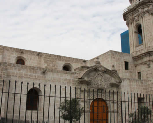 Iglesia y Convento de Santo Domingo – Koloniales Juwel in Arequipa Iglesia y Convento de Santo Domingo – Koloniales Juwel in Arequipa