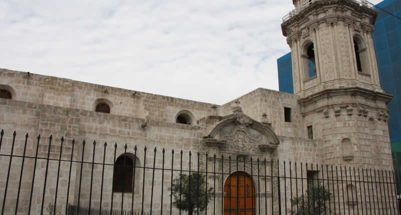 Iglesia y Convento de Santo Domingo – Koloniales Juwel in Arequipa