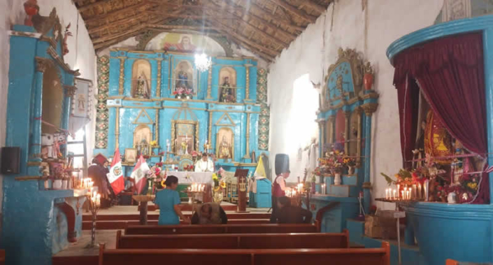 Kirche Matriz de Santa Ana de Huaycahuacho – Barockes Erbe im Valle del Sondondo