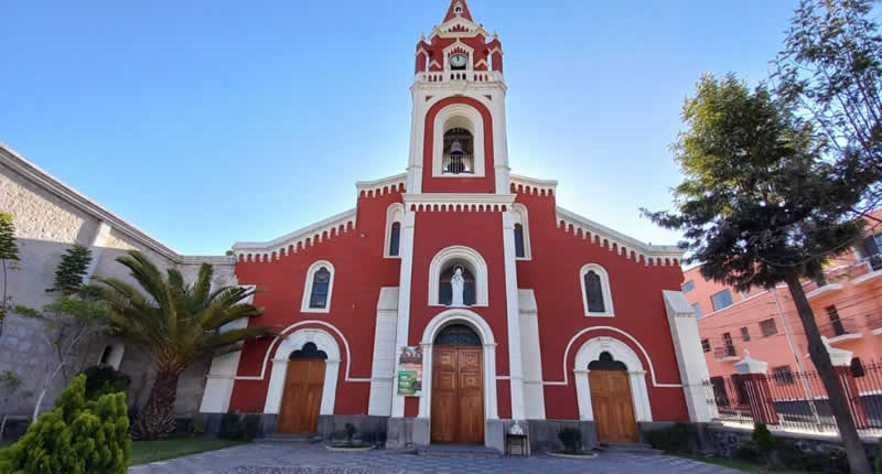 Iglesia y Museo de la Recoleta en Arequipa: Tesoro Colonial y Espiritual