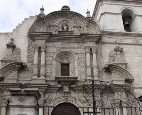 Iglesia de La Compañía – Barocke Meisterwerke im Herzen von Arequipa Iglesia de La Compañía – Barocke Meisterwerke im Herzen von Arequipa