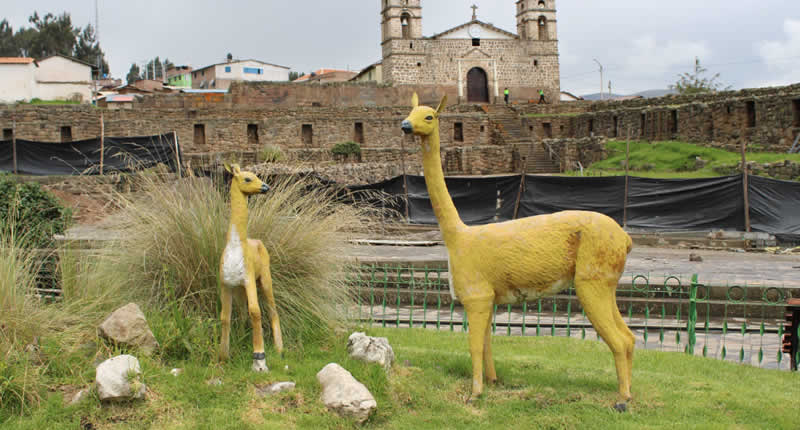 Plaza Inca Pachacútec de Vilcas Huamán – Herz einer Inka-Stadt