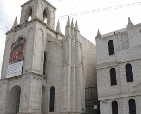 Iglesia del Señor de la Caña – Neogotisches Heiligtum in Cayma Iglesia del Señor de la Caña – Neogotisches Heiligtum in Cayma