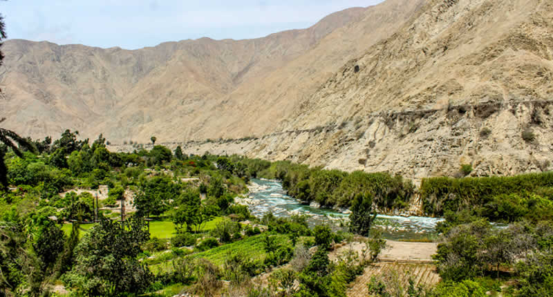 Provincia de Cañete – Playas, vino y aventura al sur de Lima