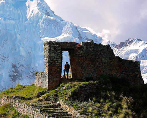 Intipunku – La Puerta del Sol inca en Ollantaytambo Intipunku – La Puerta del Sol inca en Ollantaytambo