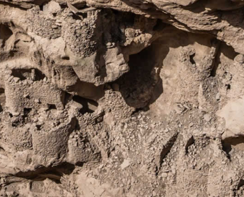 Tumbas de Shininea – Misteriosas tumbas en el río Colca Tumbas de Shininea – Misteriosas tumbas en el río Colca