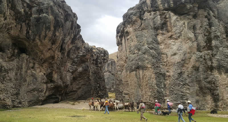 Ventana del Colca – Das steinerne Tor zum majestätischen Colca-Canyon