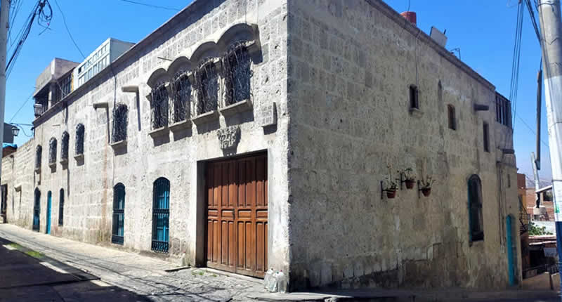 Centro histórico con herencia colonial