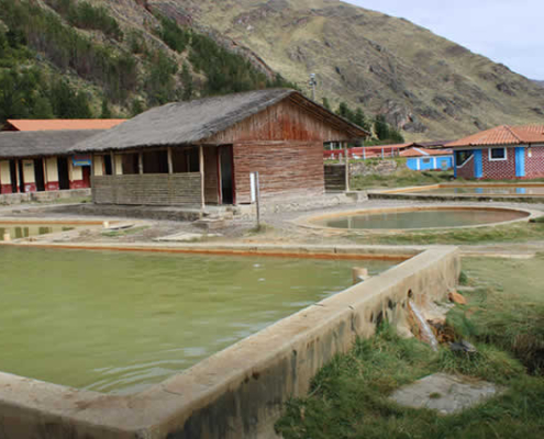Aguas Termo Medicinales de Occobamba: Fuentes termales curativas cerca de Marangani, Cusco
