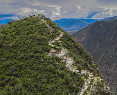 Huatuscalle-Schlucht (Cañón de Huatuscalle) – Andenpanorama über Luricocha, Ayacucho Huatuscalle-Schlucht (Cañón de Huatuscalle) – Andenpanorama über Luricocha, Ayacucho