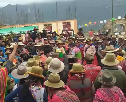 Carnaval de Pampamarca – Eine Woche Andenrhythmen, Rituale & Tracht Carnaval de Pampamarca – Eine Woche Andenrhythmen, Rituale & Tracht