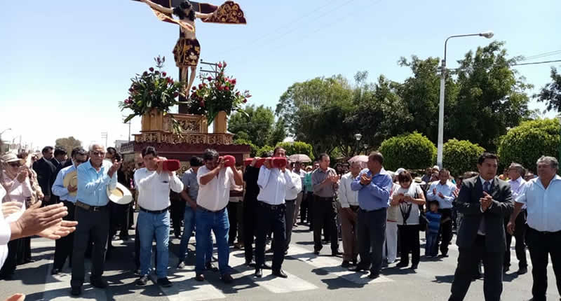 Fest des Señor de La Joya: Glaube, Musik & Plaza-Glanz in der Wüste von Arequipa