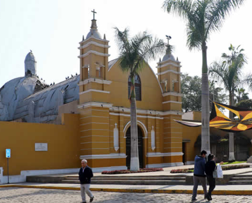 La Ermita de Barranco – Ursprungssage, Neogotik & Resilienz am Pazifik La Ermita de Barranco – Ursprungssage, Neogotik & Resilienz am Pazifik