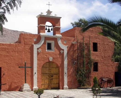 La Mansión del Fundador: Sillar-Architektur, Jesuitenkapelle & Gartenpalais am Río Socabaya