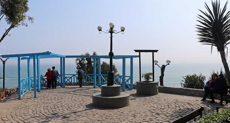 Mirador Catalina Recavarren – Poesie & Panorama über der Costa Verde