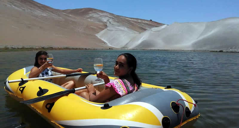 Oasis de La Joya mit kristallklarem Wasser und Dünenlandschaft