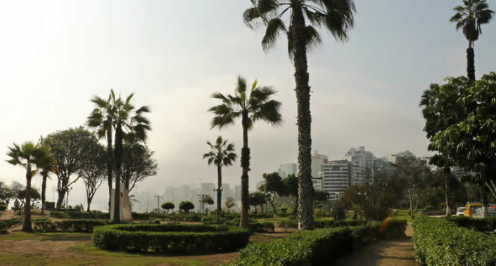 Parque Husares de Junín de Barranco Parque Húsares de Junín de Barranco – Mirador & Gedenkort am Pazifik