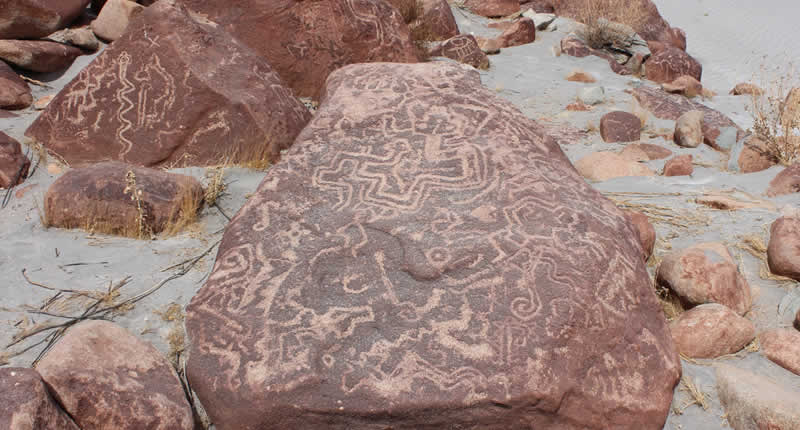 Motivos antropomorfos en los Petroglifos de La Caldera