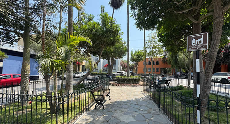 Plaza San Francisco – historisches Herzstück zwischen Kunst, Glaube & Architektur