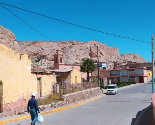 Pueblo La Calera – Das historische Herz von Yura zwischen Kalkstein und Tradition Pueblo La Calera – Das historische Herz von Yura zwischen Kalkstein und Tradition