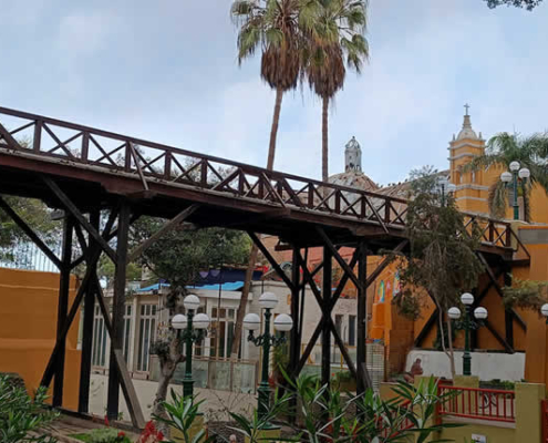 Puente de los Suspiros – Barrancos ikonische Holzbrücke über der Bajada de los Baños Puente de los Suspiros – Barrancos ikonische Holzbrücke über der Bajada de los Baños