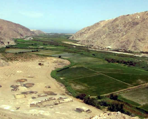 Valle del Río Quilca: Fruchtbares Küstental zwischen Pazifik, Geschichte und Andenkultur Valle del Río Quilca: Fruchtbares Küstental zwischen Pazifik, Geschichte und Andenkultur