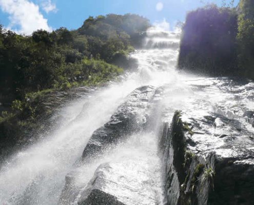 Cascada Velo de Novia – Catarata de selva cerca de Sandia