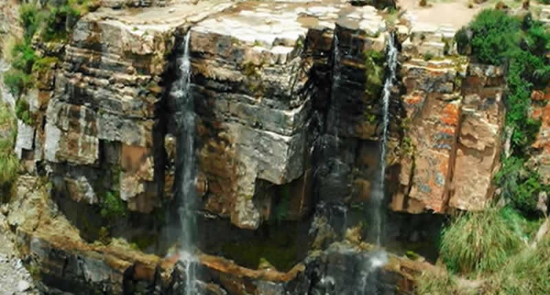 Catarata Chichanaco de Mijani Wasserfall bei Putina in der Region Puno