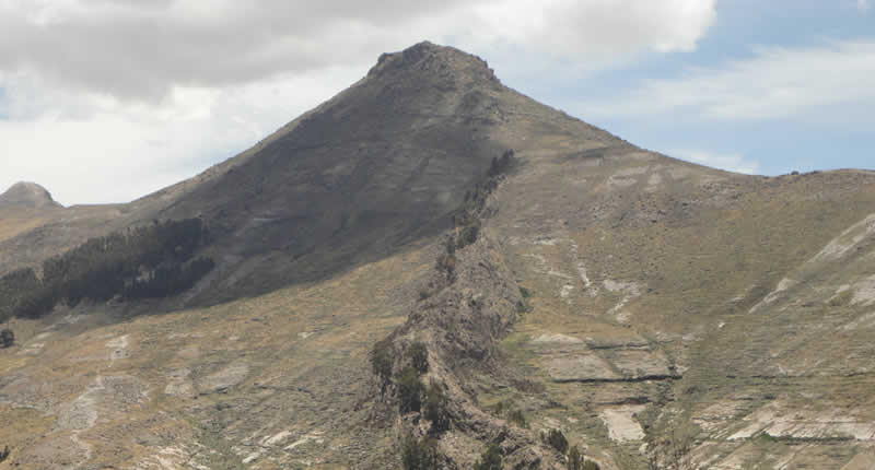 Cerro Asiru Phatjata: Schlangenberg und Sonnenfestung über dem Titicacasee