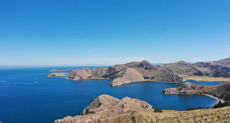 Cerro Mirador Natural de Queahuani mit Blick auf den Titicacasee bei Moho