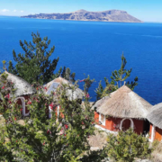 Isla Tikonata: paisaje cultural andino en el lago Titicaca frente a Capachica Isla Tikonata: paisaje cultural andino en el lago Titicaca frente a Capachica