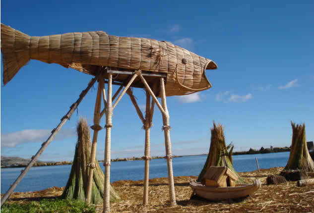 Islas flotantes de los Uros