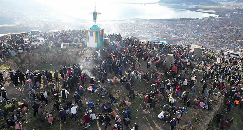 Mirador Natural Cerro Azoguini – Heiliger Hügel über Puno