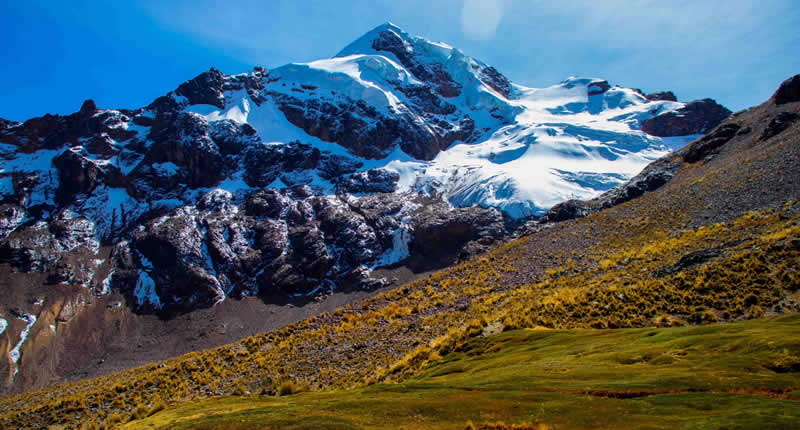 Nevado Gringo Balanzani – Andengipfel zwischen Gletscherwelt und Hochlandlagunen