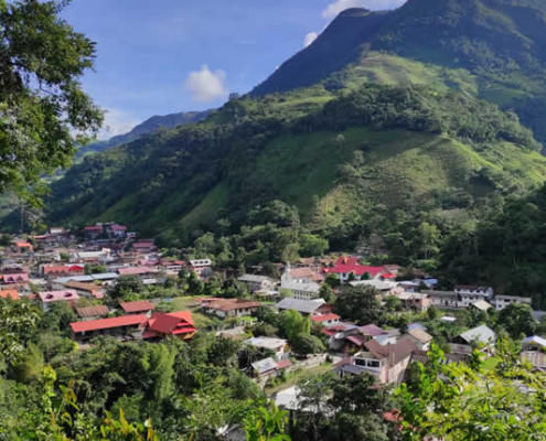Pozuzo – colonia austro-alemana en la selva Pozuzo – colonia austro-alemana en la selva
