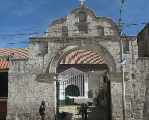 Templo de San Miguel de Ilave – Barockes Heiligtum im Aymara-Altiplano Templo de San Miguel de Ilave – Barockes Heiligtum im Aymara-Altiplano
