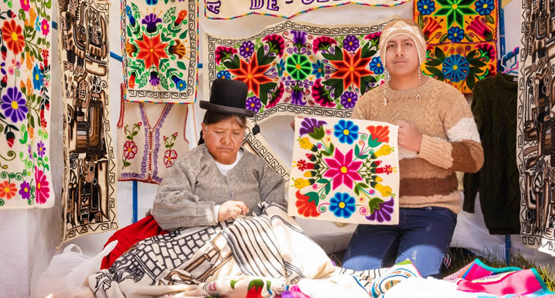 Artesanía tradicional en la pequeña ciudad de Juli